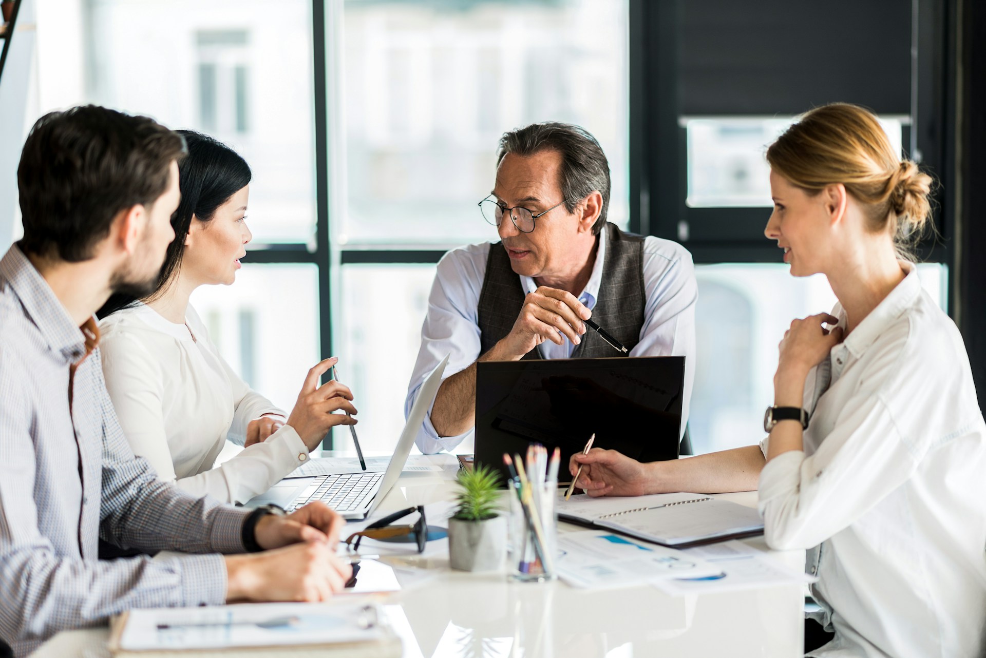 Continuity Support Retainers: Packaging, Pricing, SLAs, and Onboarding